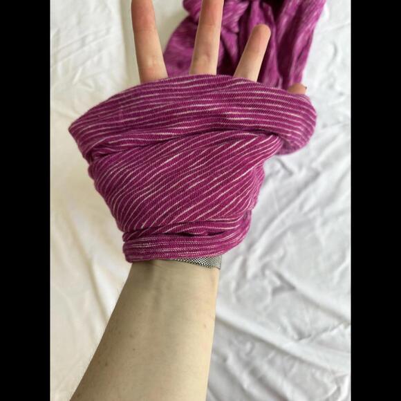 GAP Infinity Scarf - Picture 2 of 3